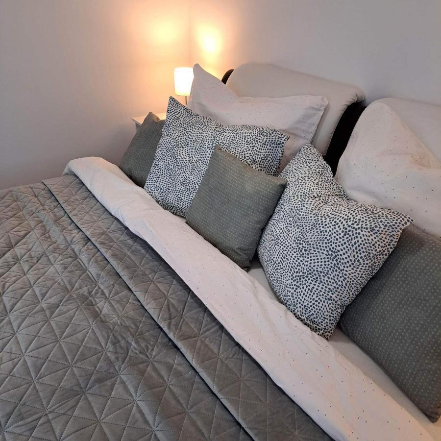 Malna Vendeghaz Siofok Appartement Buitenkant foto